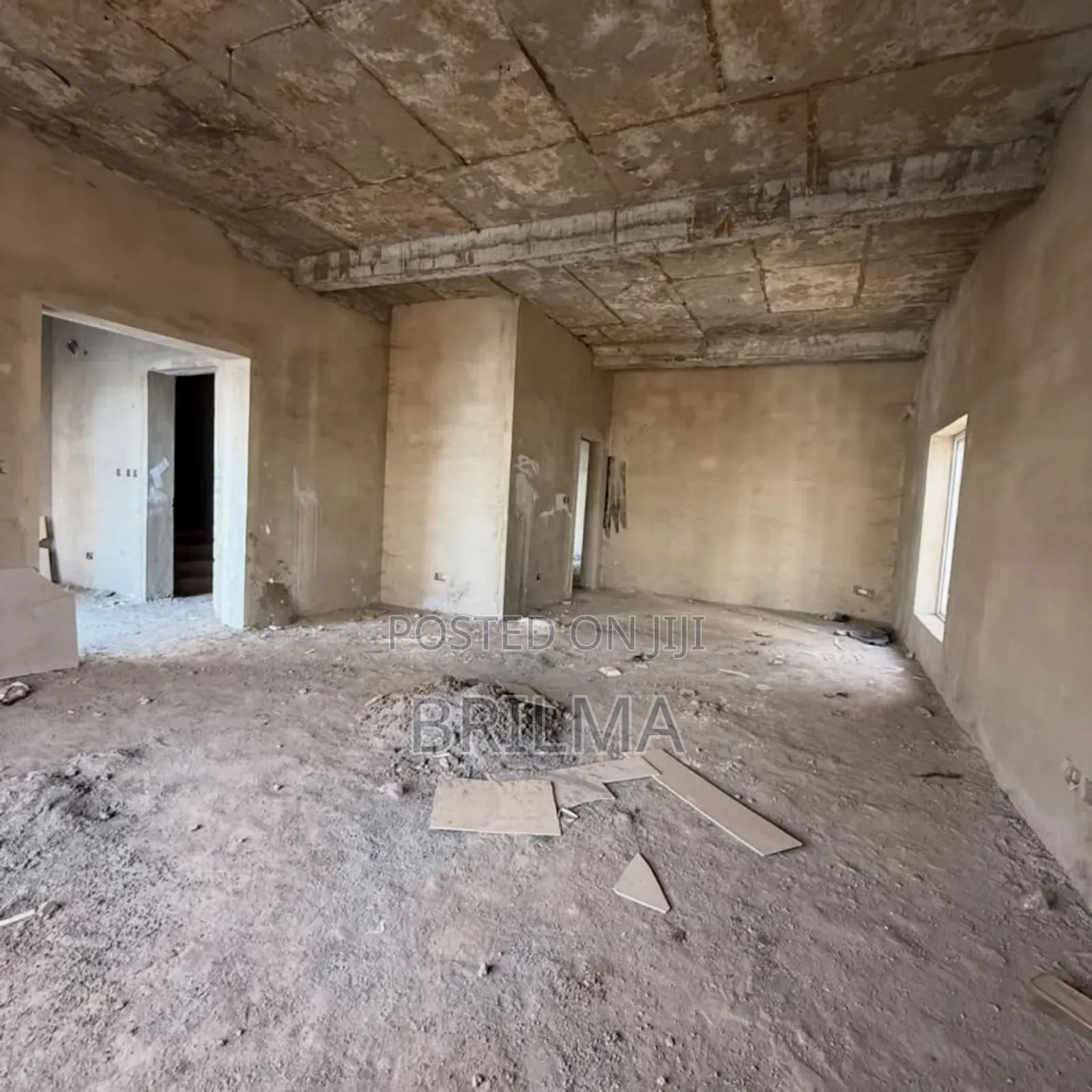 5bdrm Duplex in Kado for sale