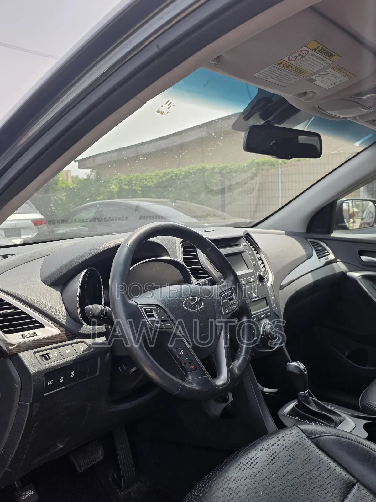 Hyundai Santa Fe Limited 4dr SUV AWD (3.3L 6cyl 6A) 2015 Gray