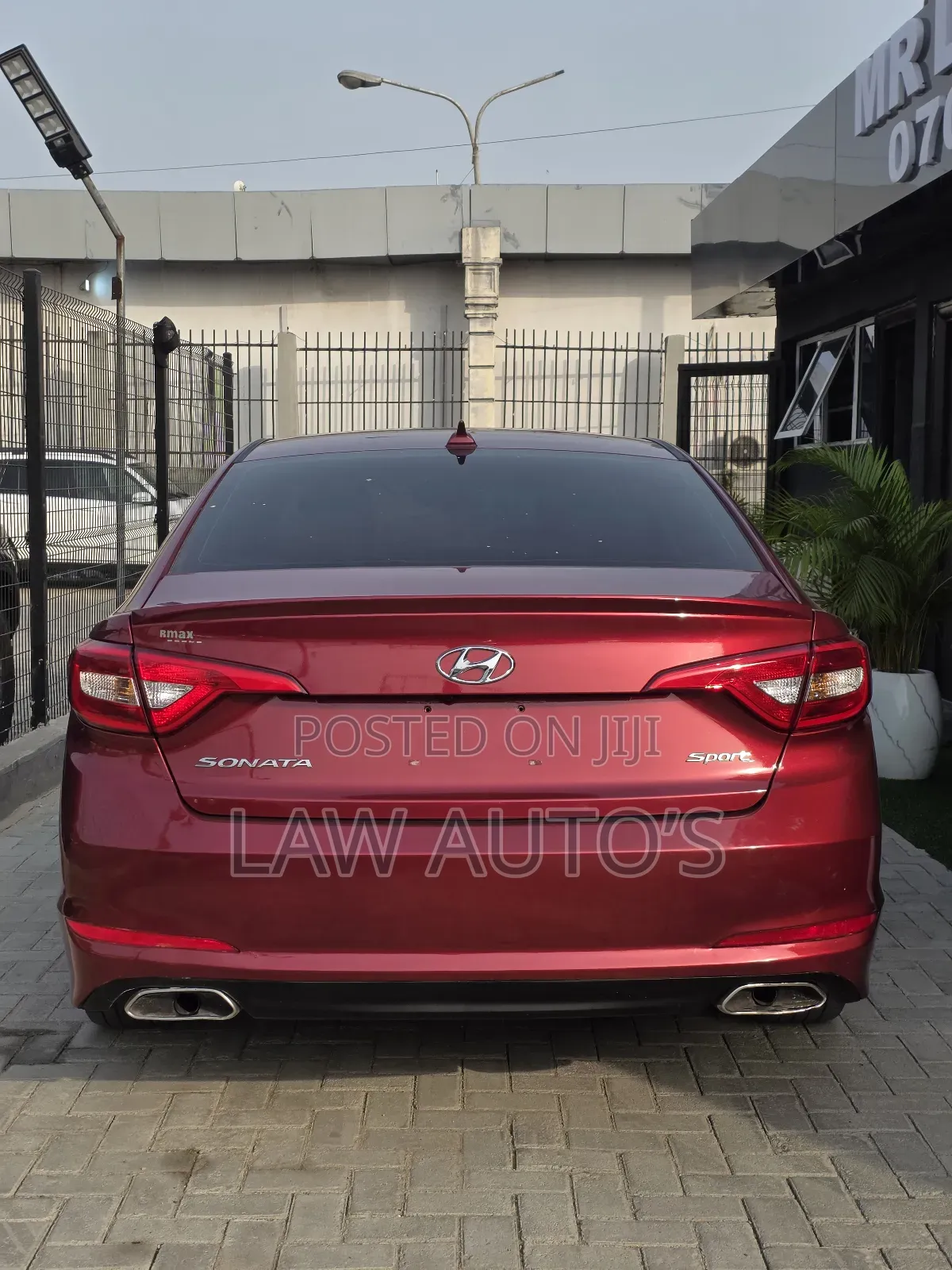 Hyundai Sonata SE 4dr Sedan (2.4L 4cyl 6A) 2015 Red