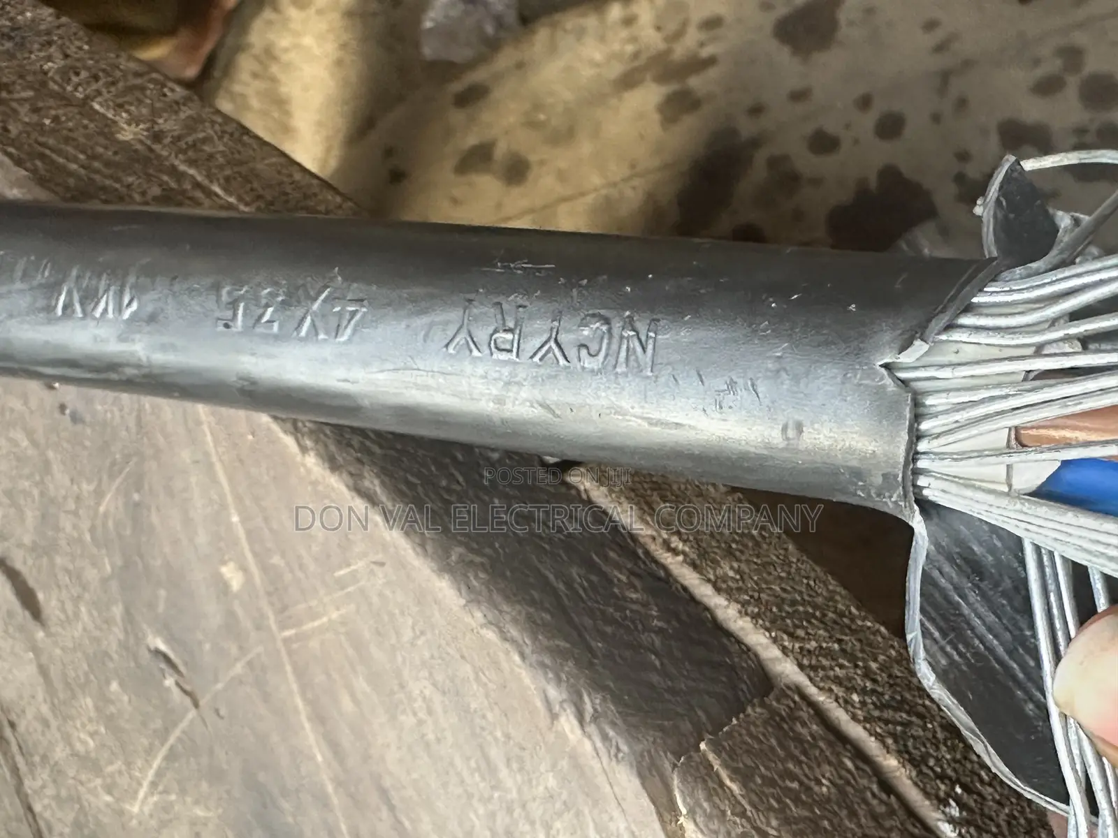 35mmx4core High Quality Armored Copper Cable (Kable Metal)