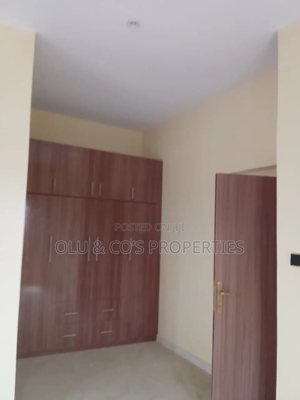 2bdrm Block of Flats in Aco Amac Estate, Lugbe District for rent