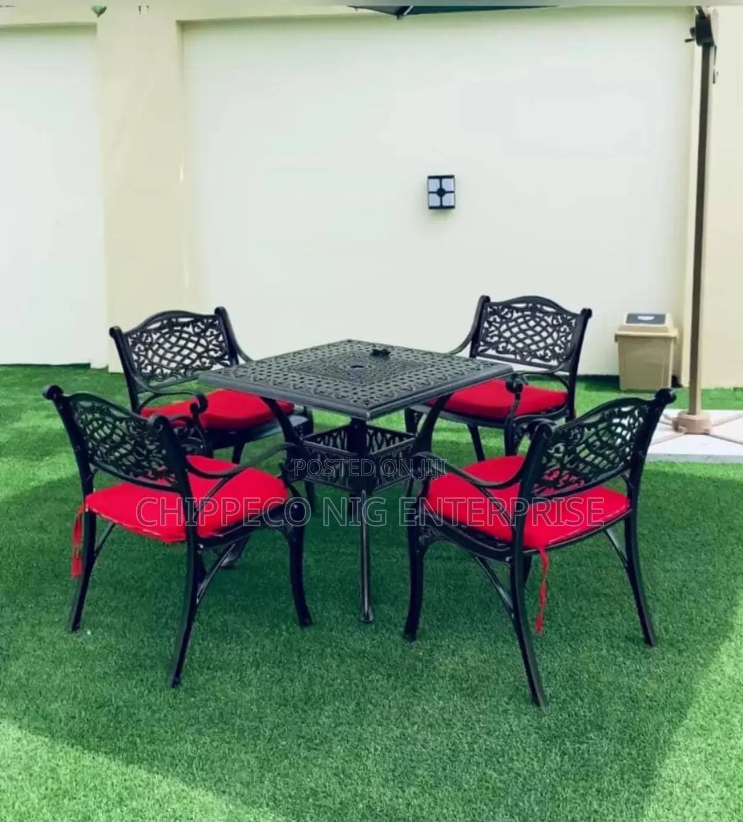 Luxury Aluminum Chairs and Table