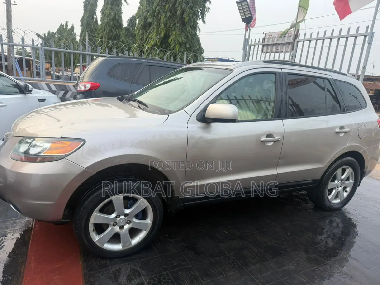Hyundai Santa Fe 2009 Gold