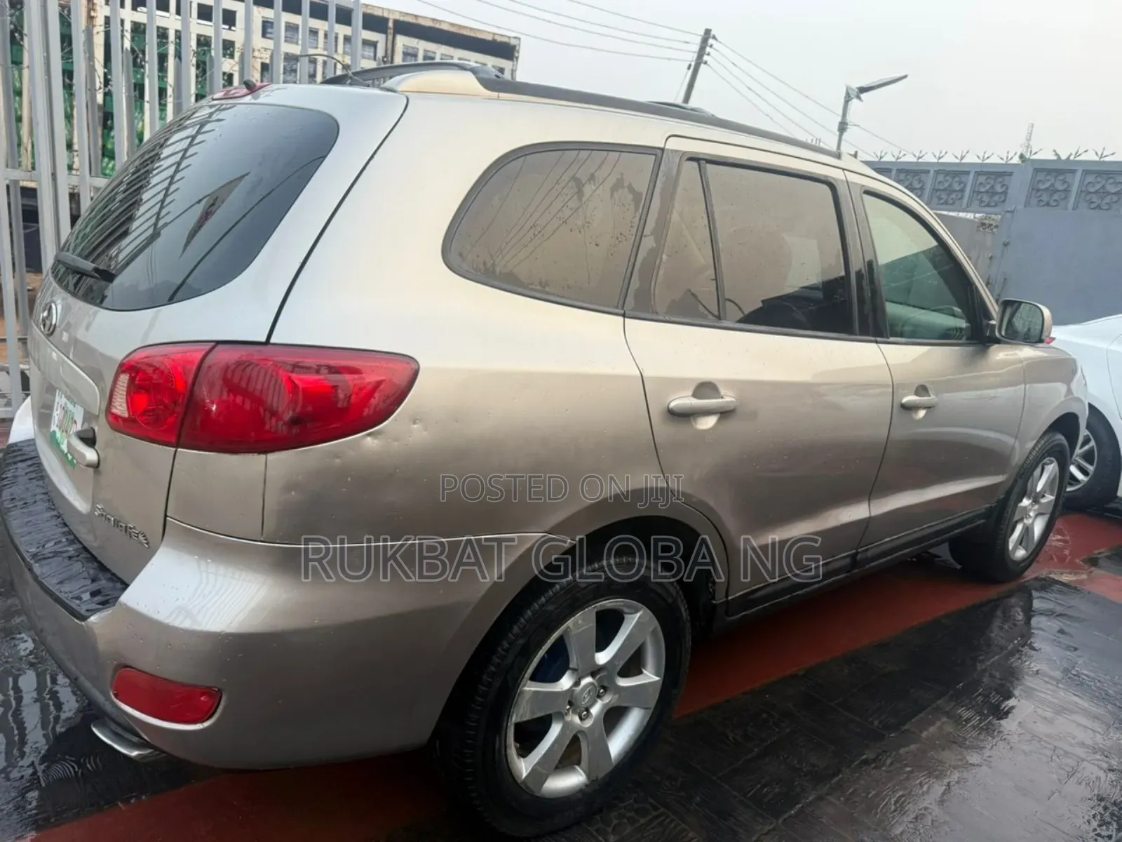 Hyundai Santa Fe 2009 Gold