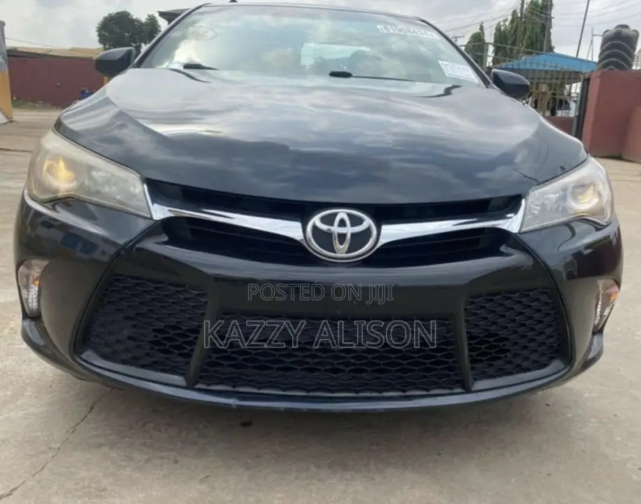 Toyota Camry SE w/Special Edition Pkg (2.5L 4cyl 6A) 2016 Blue