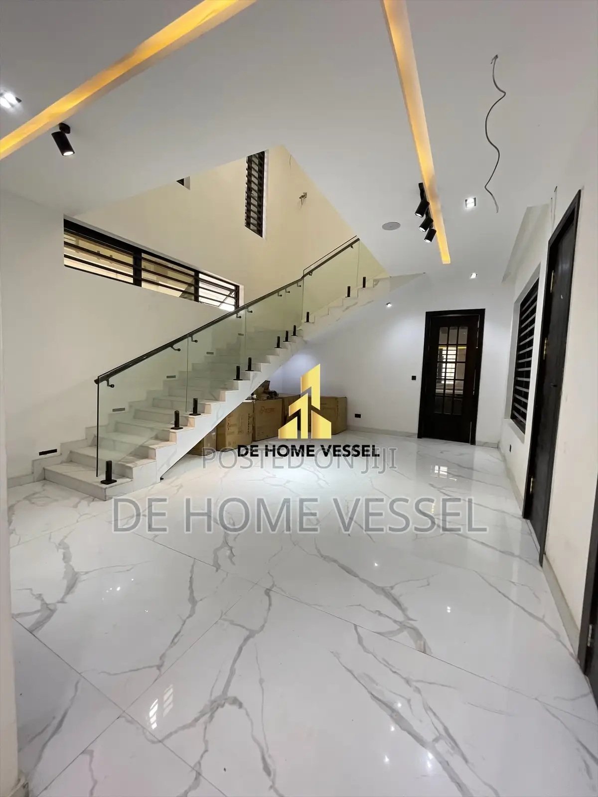 5bdrm Duplex in Lekki for sale