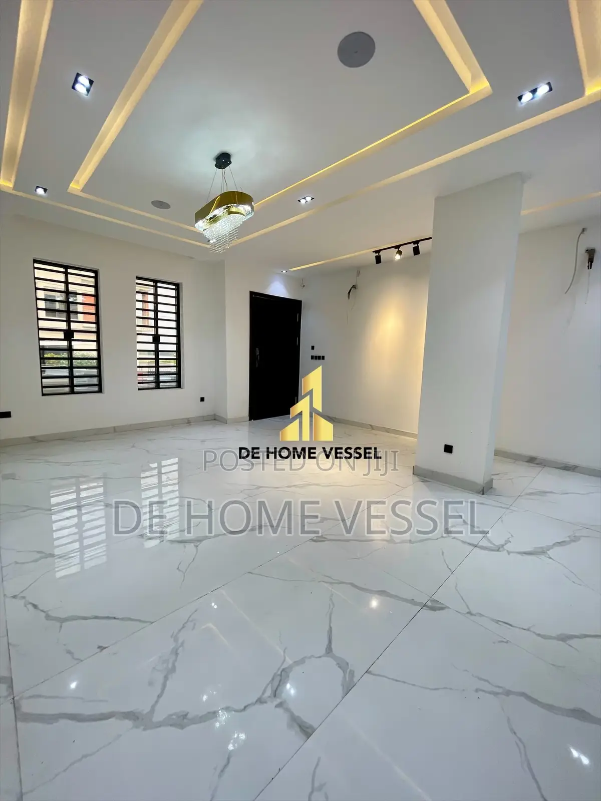 5bdrm Duplex in Lekki for sale
