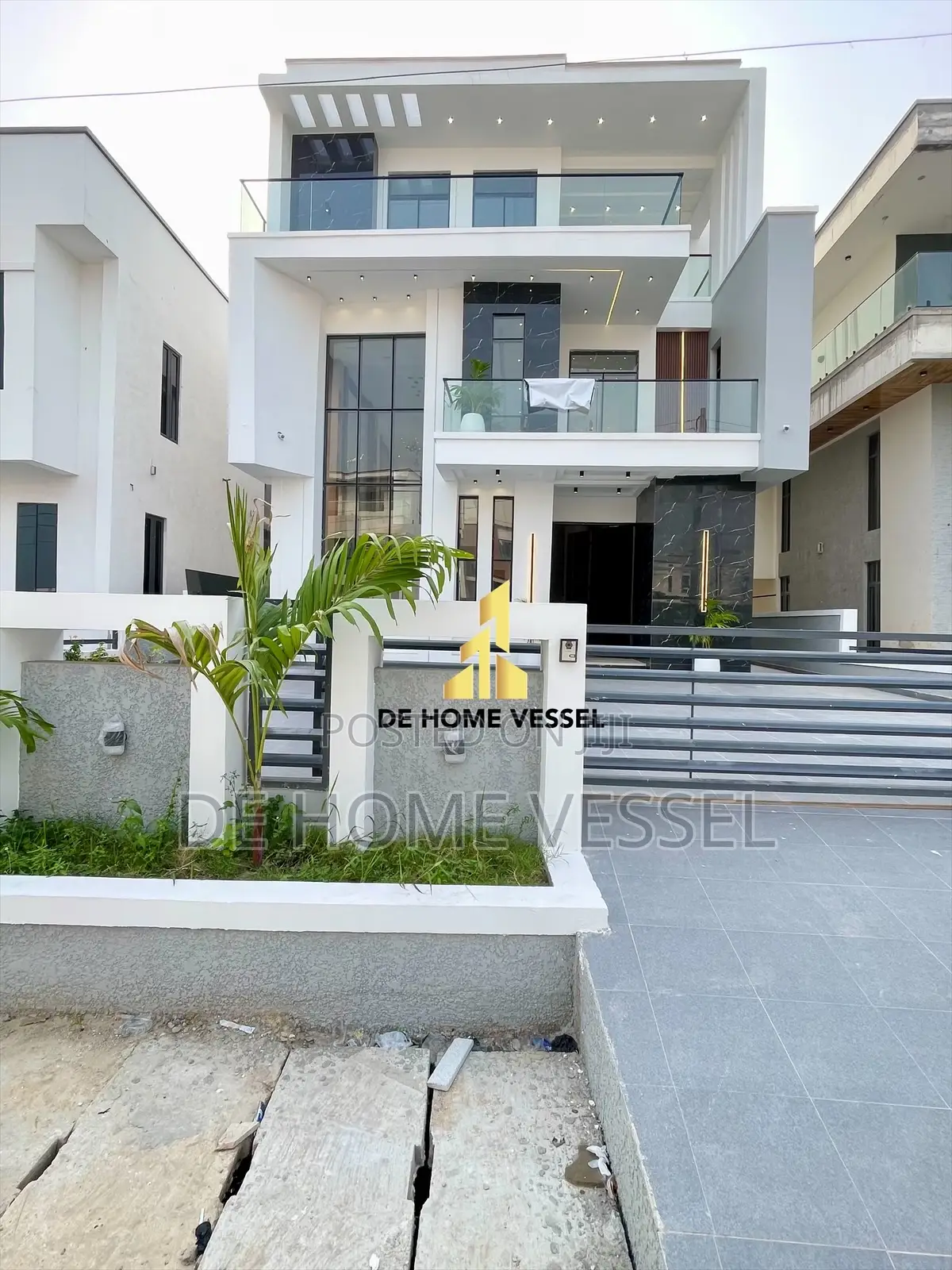 5bdrm Duplex in Lekki for sale