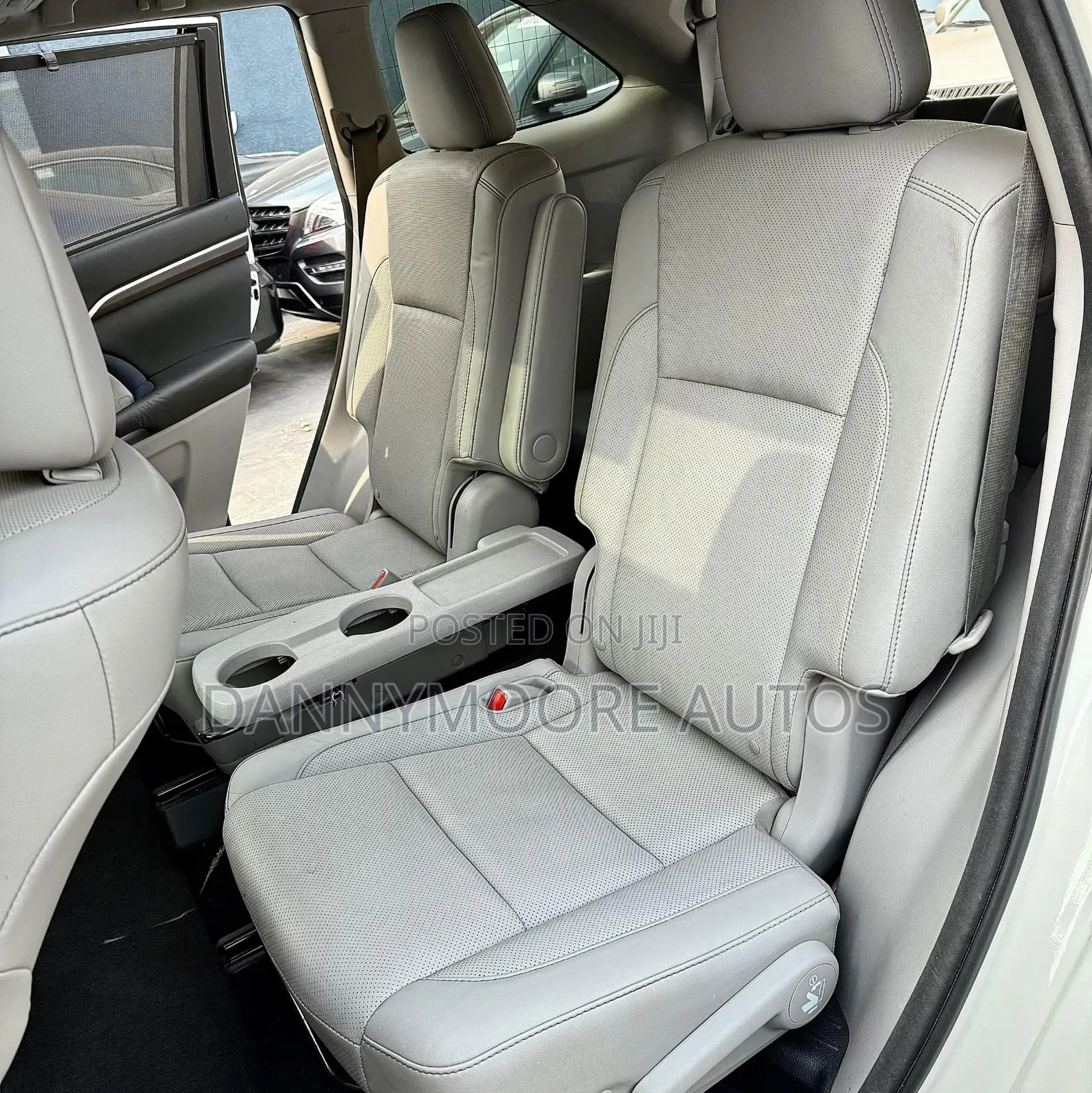 Toyota Highlander Limited 4dr SUV AWD (3.5L 6cyl 6A) 2015 White