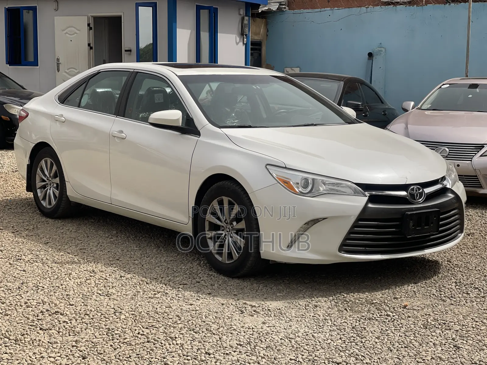 Toyota Camry XLE 4dr Sedan (2.5L 4cyl 6A) 2016 White