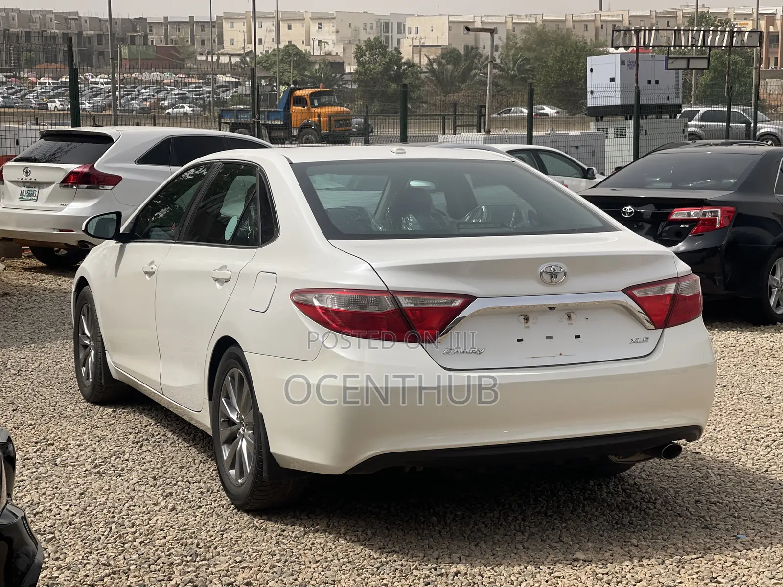 Toyota Camry XLE 4dr Sedan (2.5L 4cyl 6A) 2016 White
