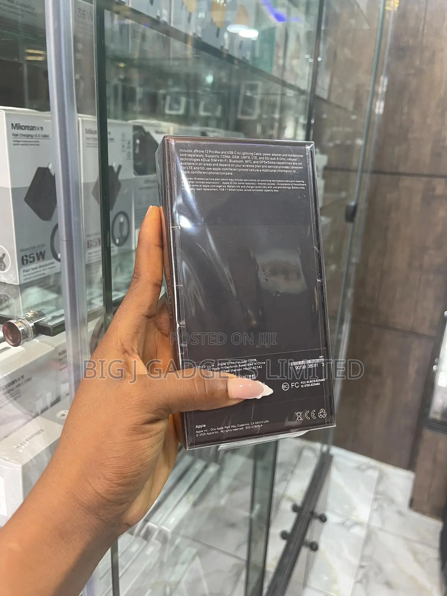 New Apple iPhone 12 Pro Max 256 GB Gold