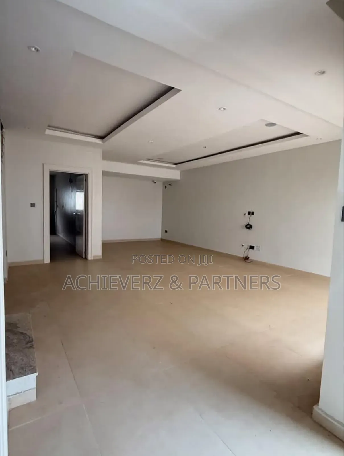 4bdrm Duplex in Utako for sale