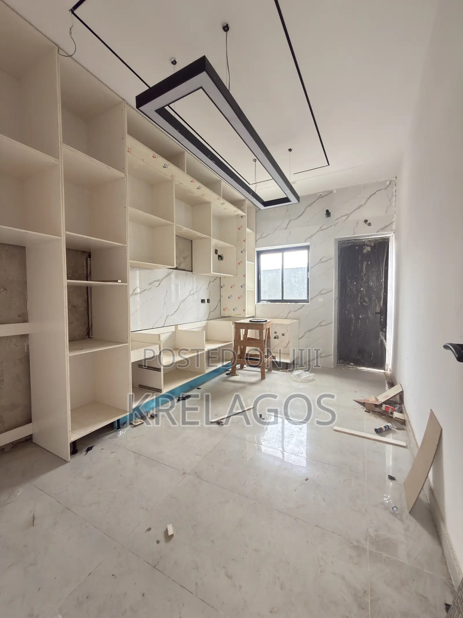 4bdrm Duplex in Orchid, Chevron for sale