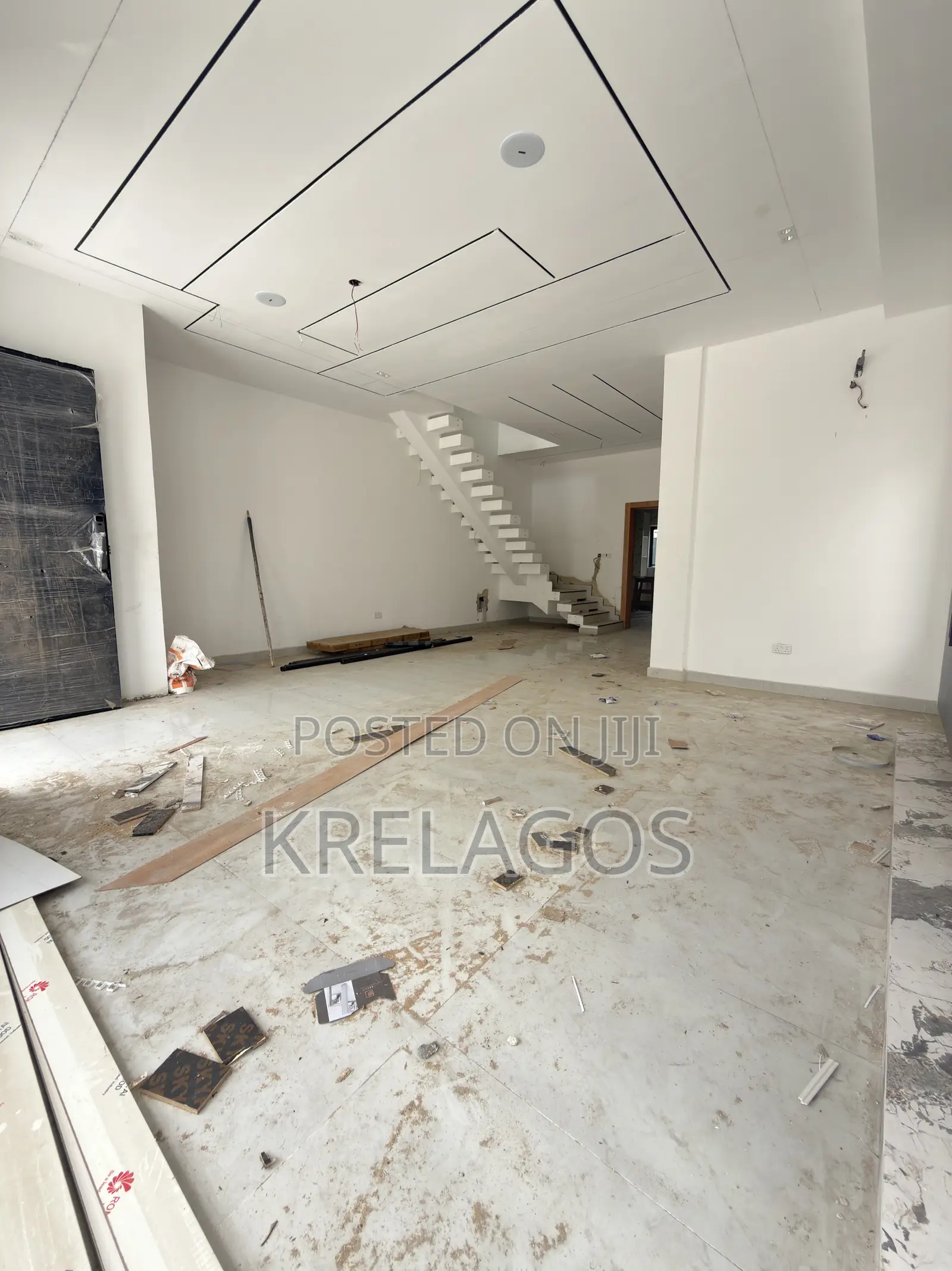 4bdrm Duplex in Orchid, Chevron for sale