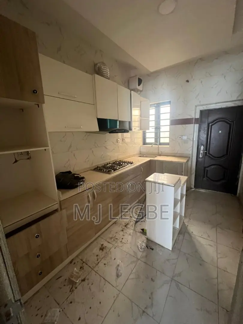 Mini Flat in Ikota, Lekki for rent