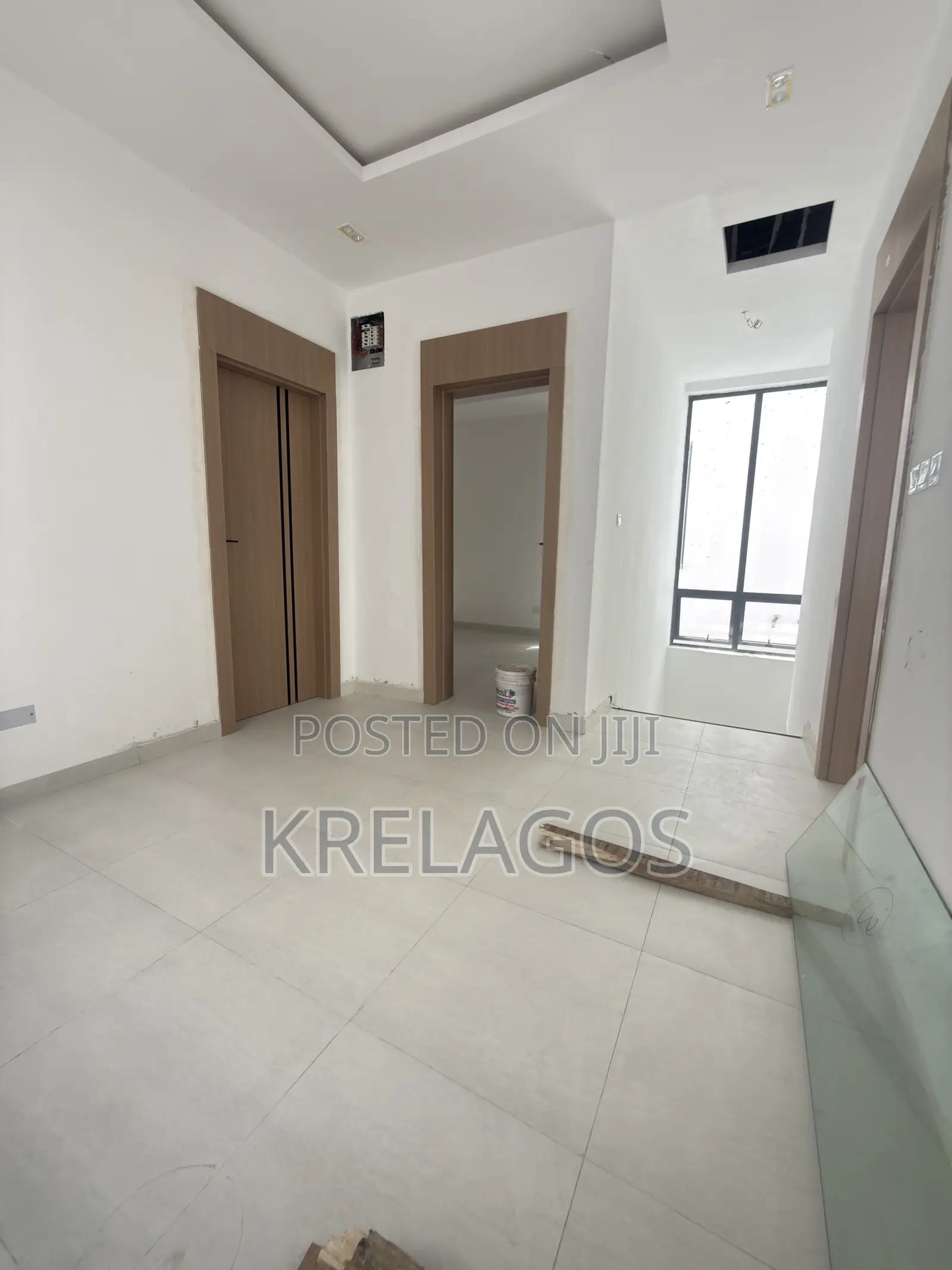 4bdrm Duplex in Chevron for sale