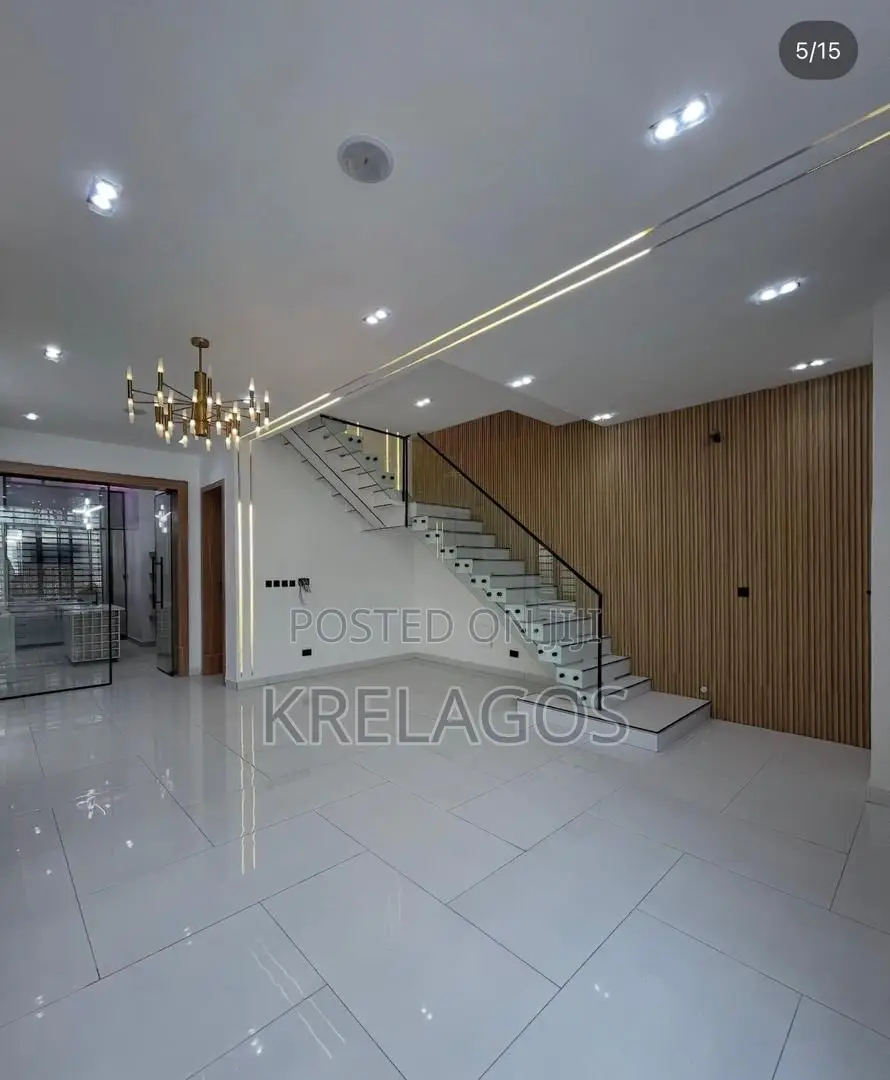 4bdrm Duplex in Orchid, Chevron for rent