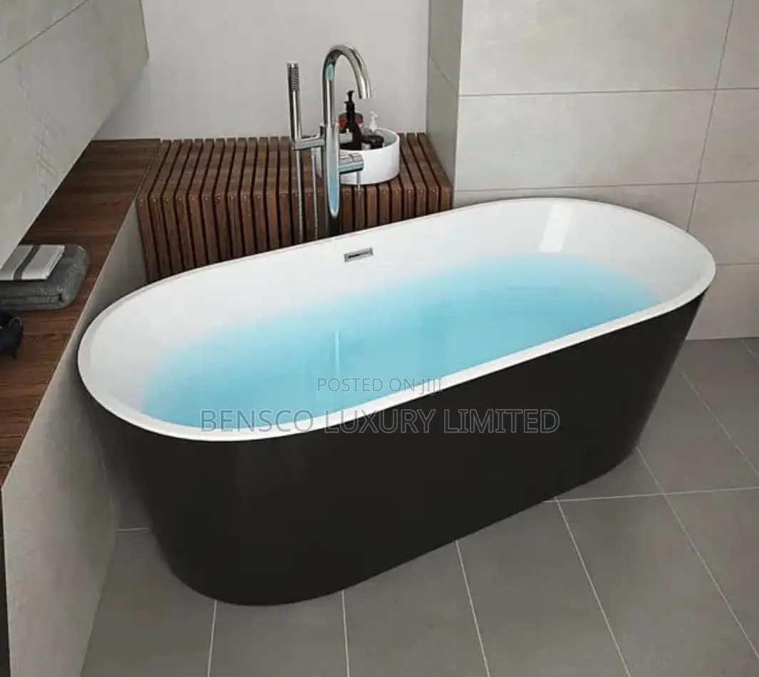 Luxury Freestanding Oval Bathtub – Black Exterior White Interior