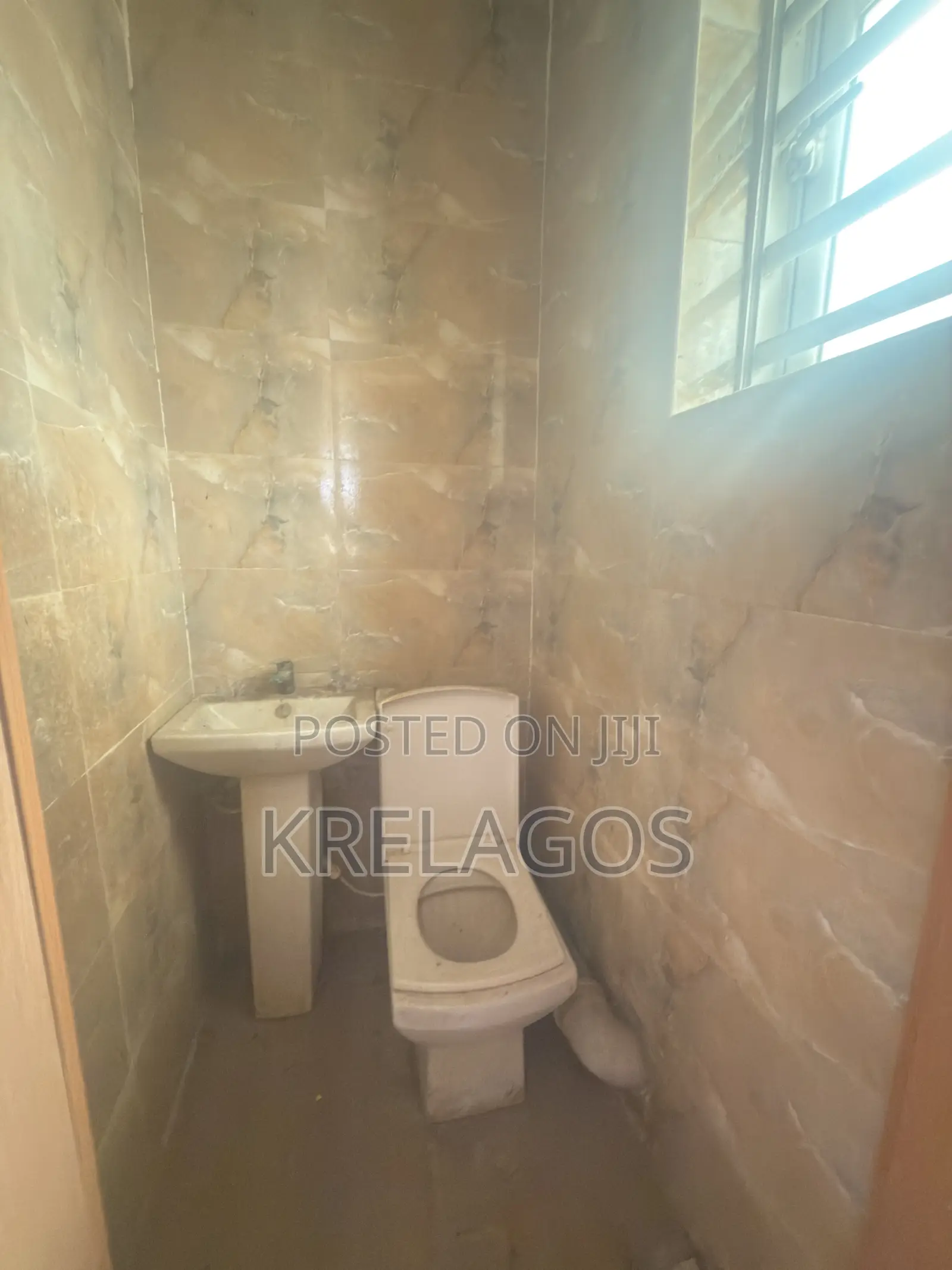 4bdrm Duplex in Ikota for sale