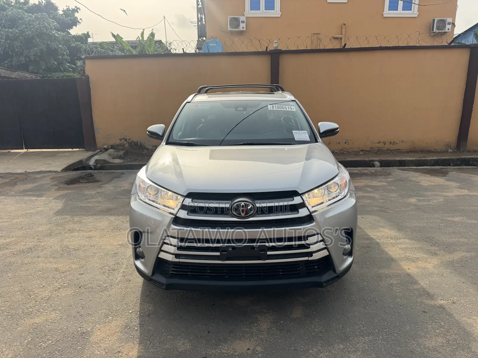 Toyota Highlander XLE 2019 Blue