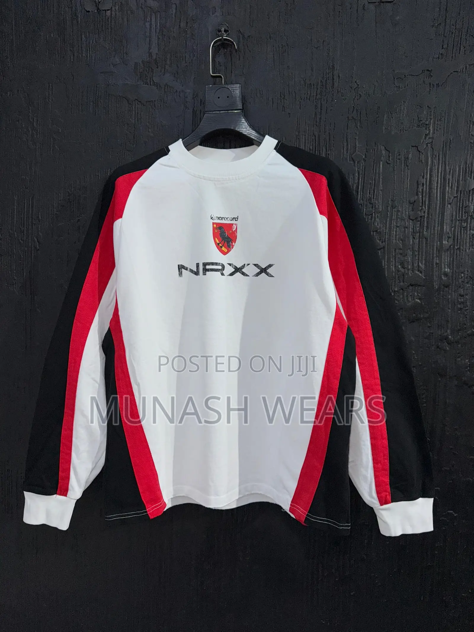Classic Longsleeve Swirstshirt