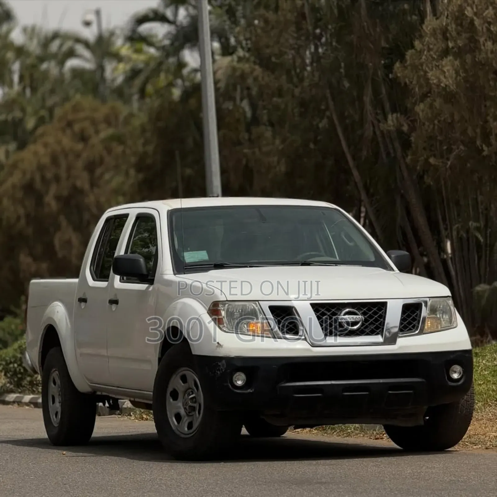 Nissan Frontier 2015 White