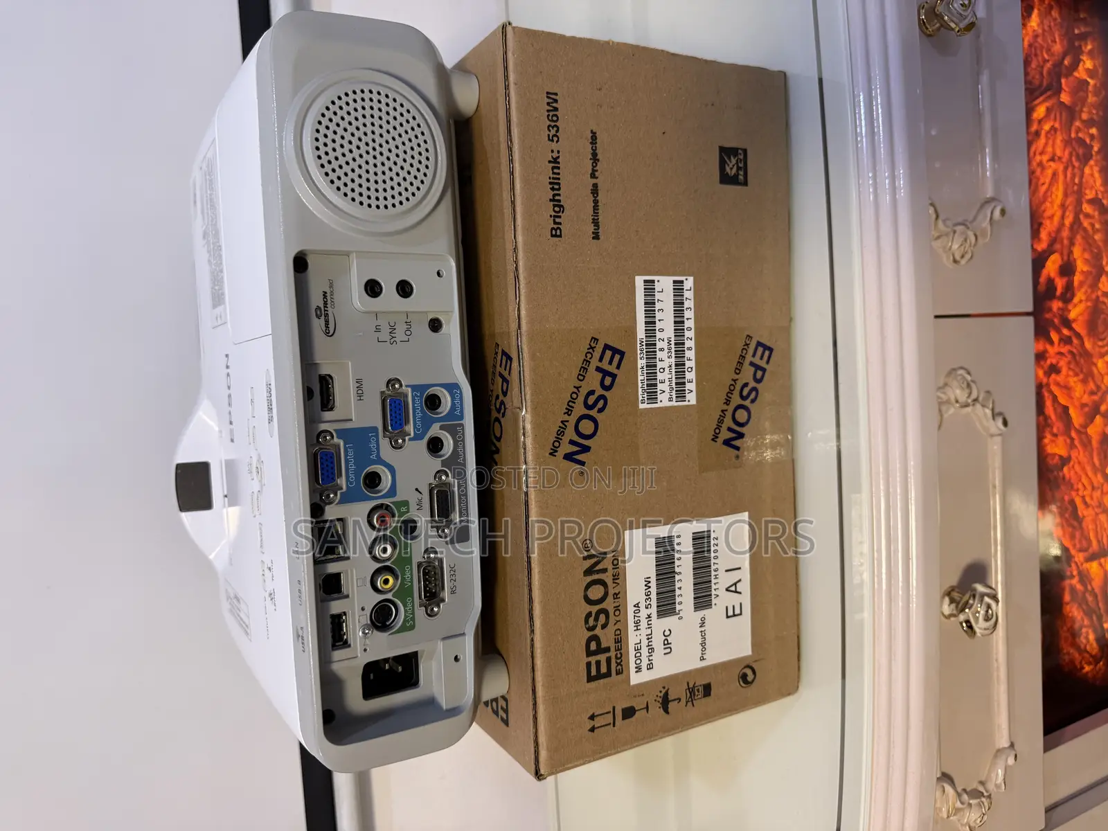 Brand New Short Throw Projector Lagos Island,Abuja,Ibadan,Warri, Jo’S