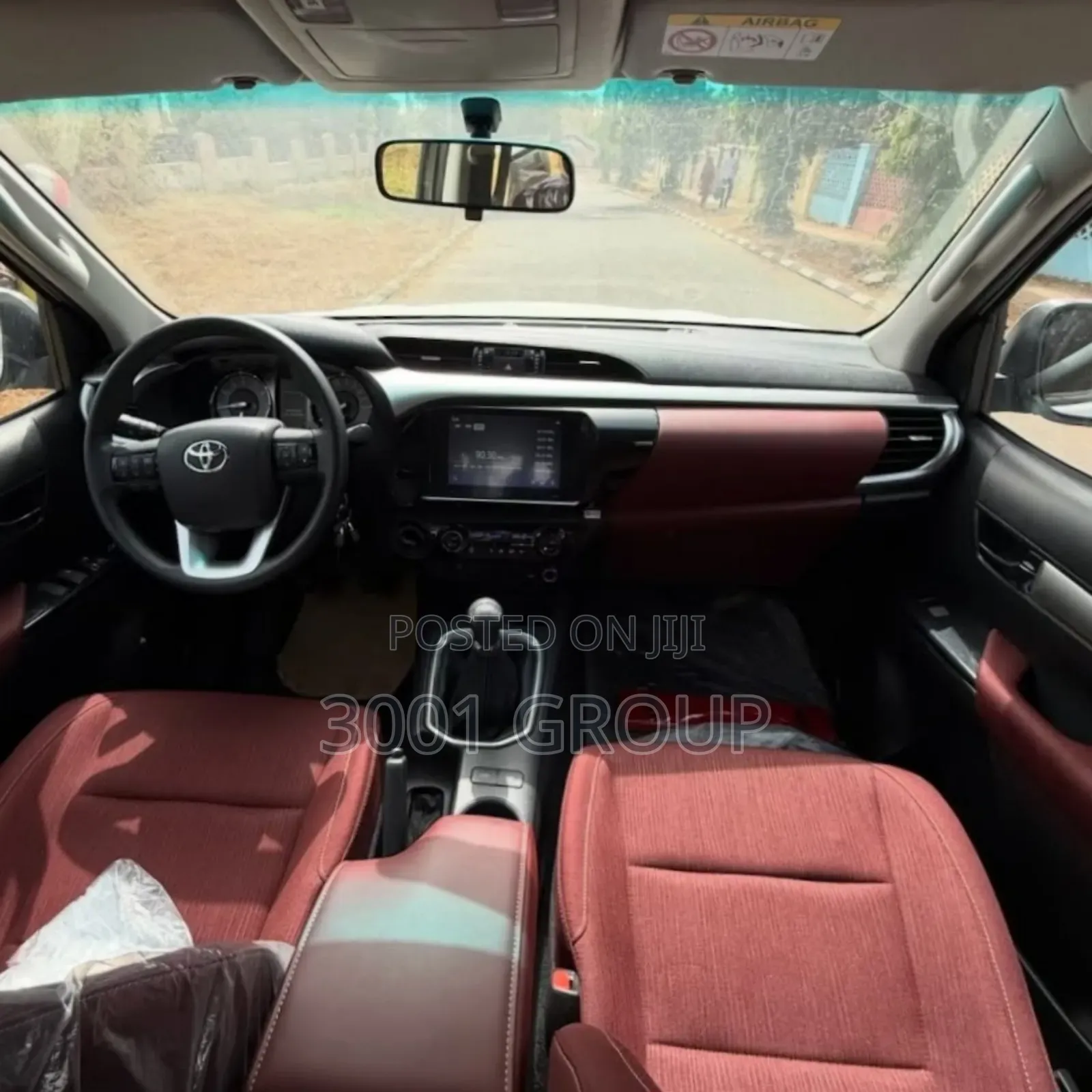 New Toyota Hilux 2025 White