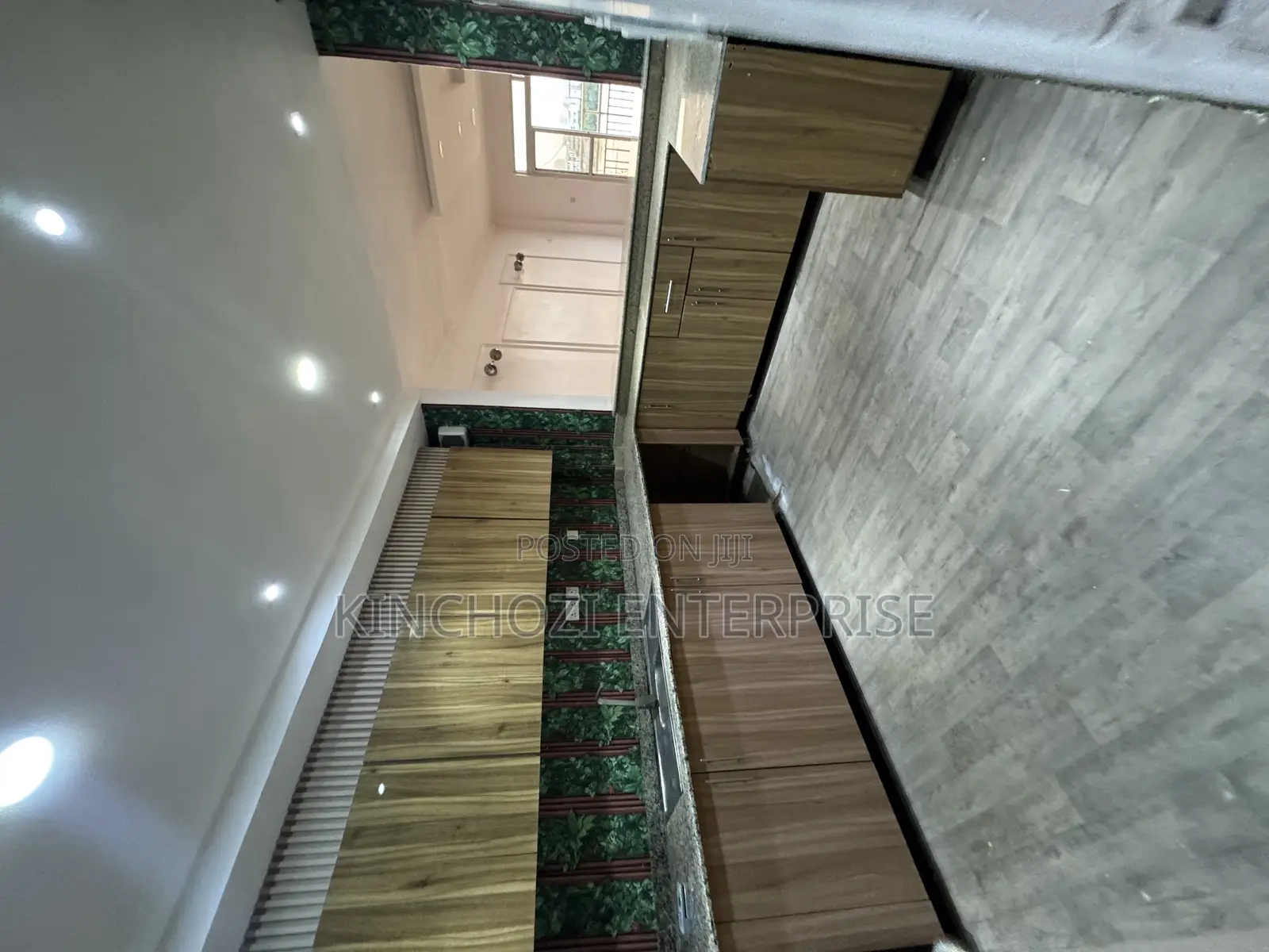 3bdrm Block of Flats in Lekki Luxury Flats for rent