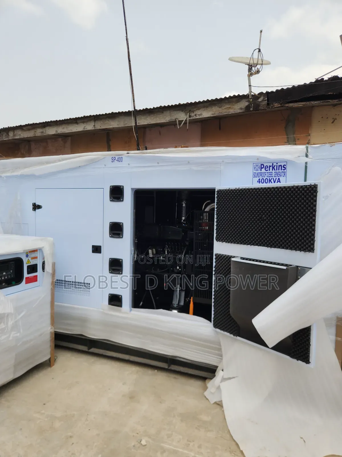 400kva Perkins Diesel Soundproof Generator With 3 Years Warranty