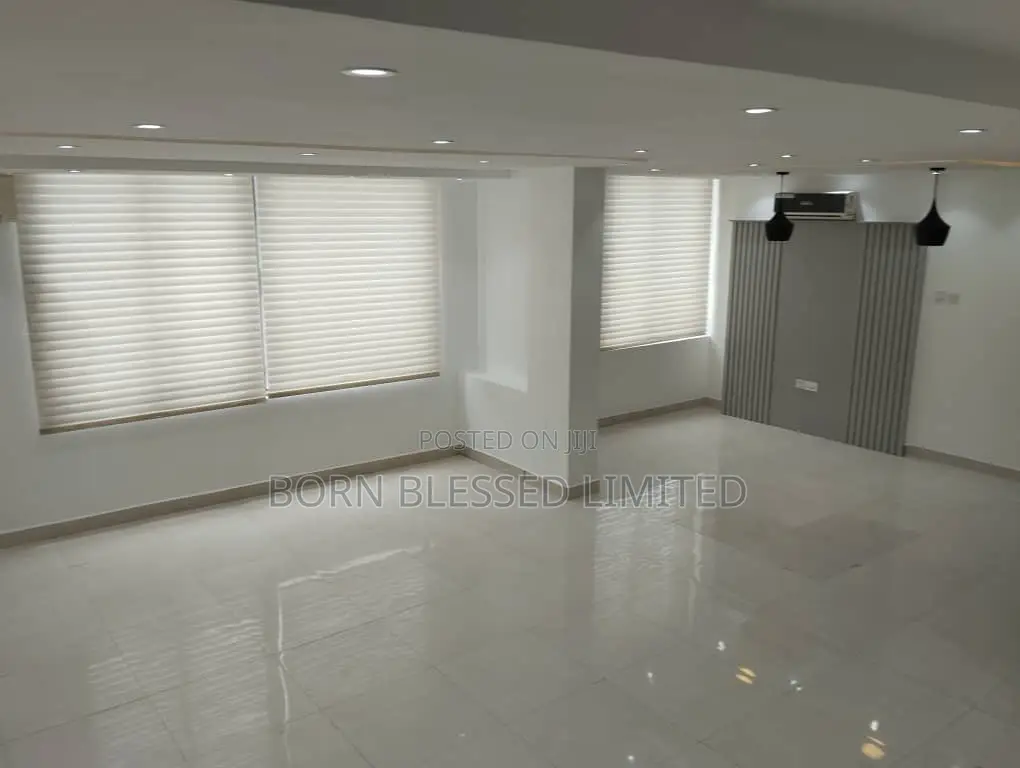 3bdrm Block of Flats in Victoria Island for sale