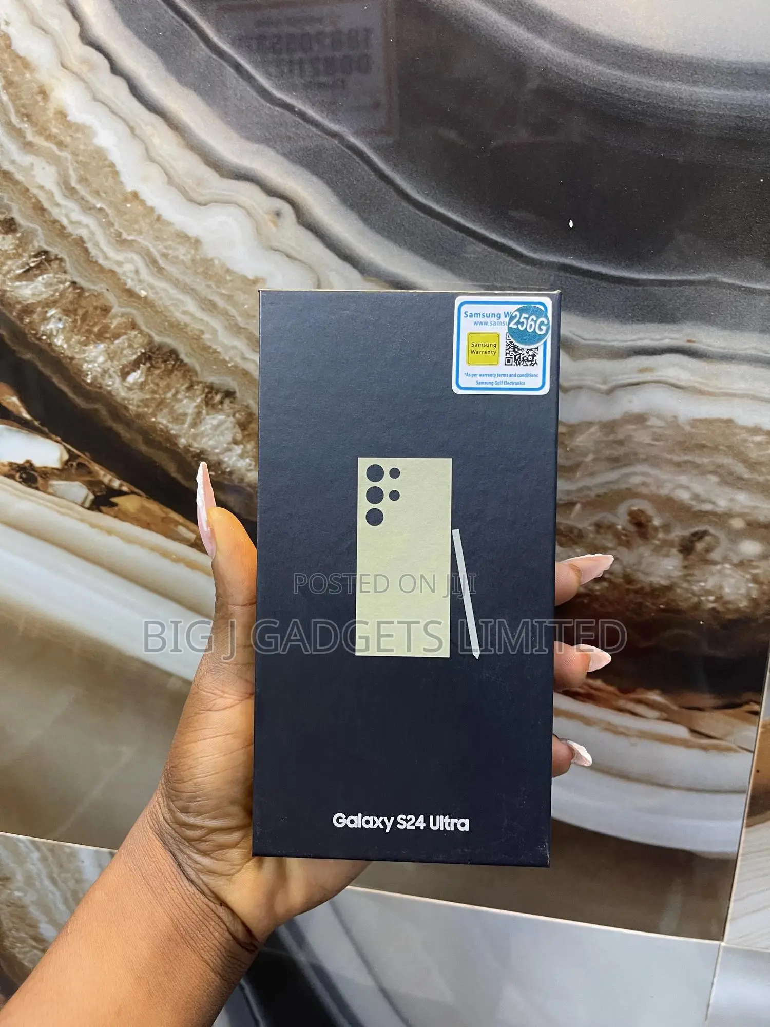 New Samsung Galaxy S24 Ultra 256 GB Gold