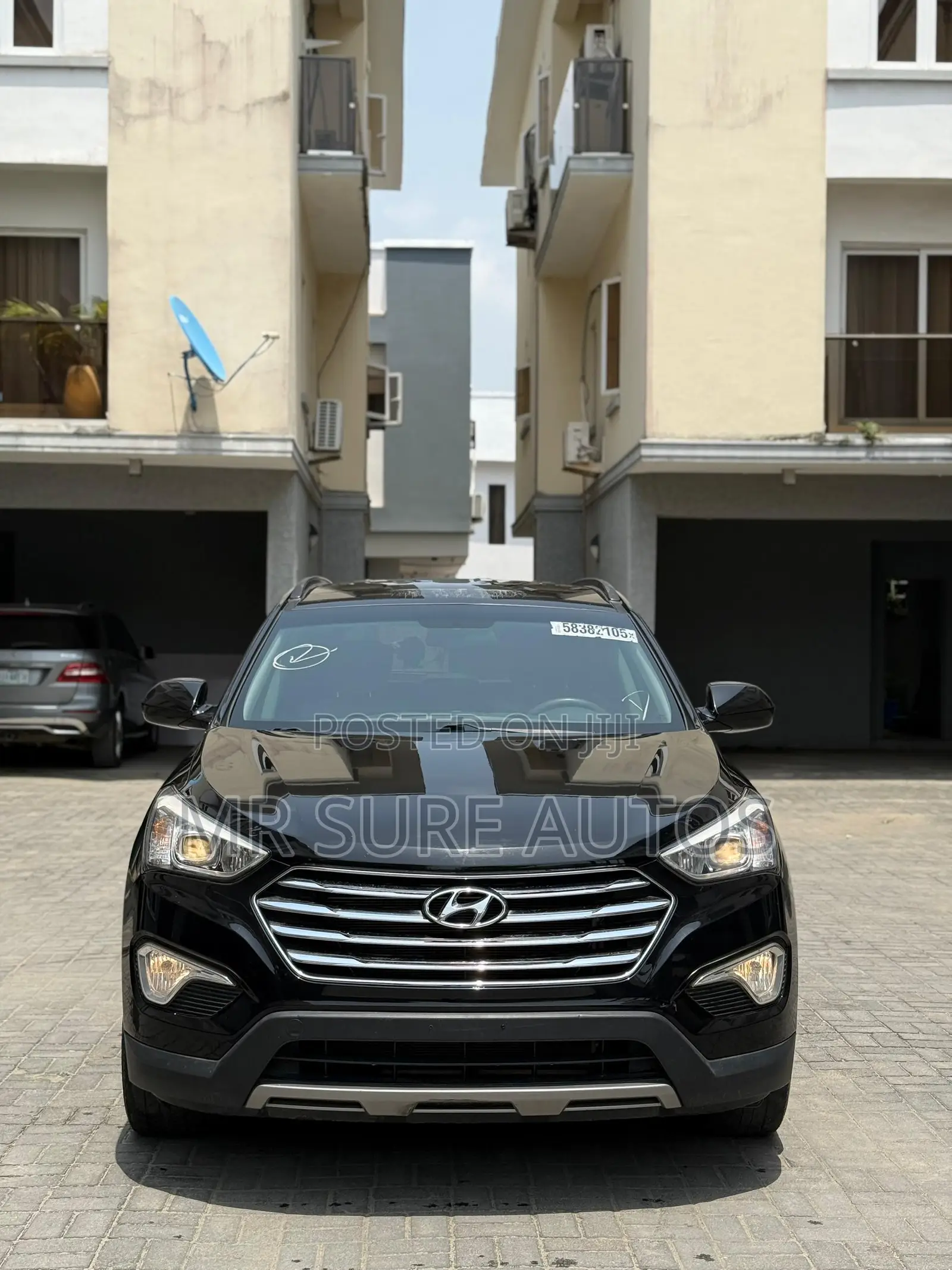 Hyundai Santa Fe SE AWD 2016 Black