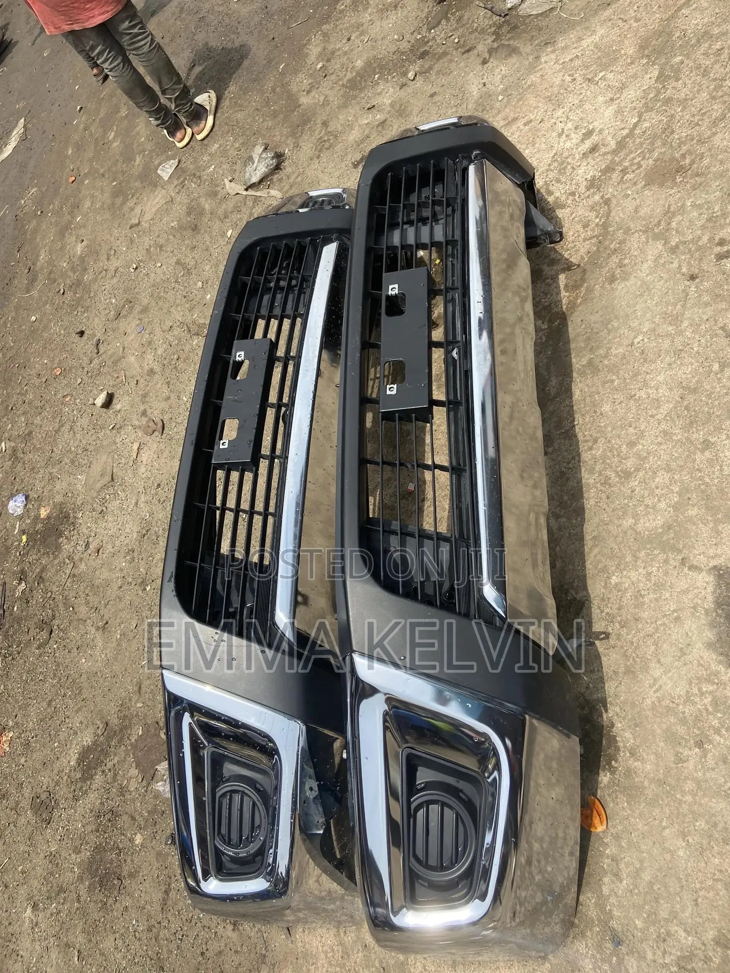 Complete Front Bumper for Toyota Hilux 2015/2017 Model