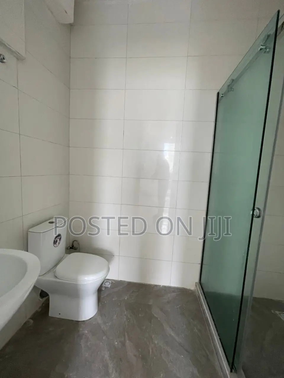 2bdrm Apartment in Lekki Ikate Lagos for sale