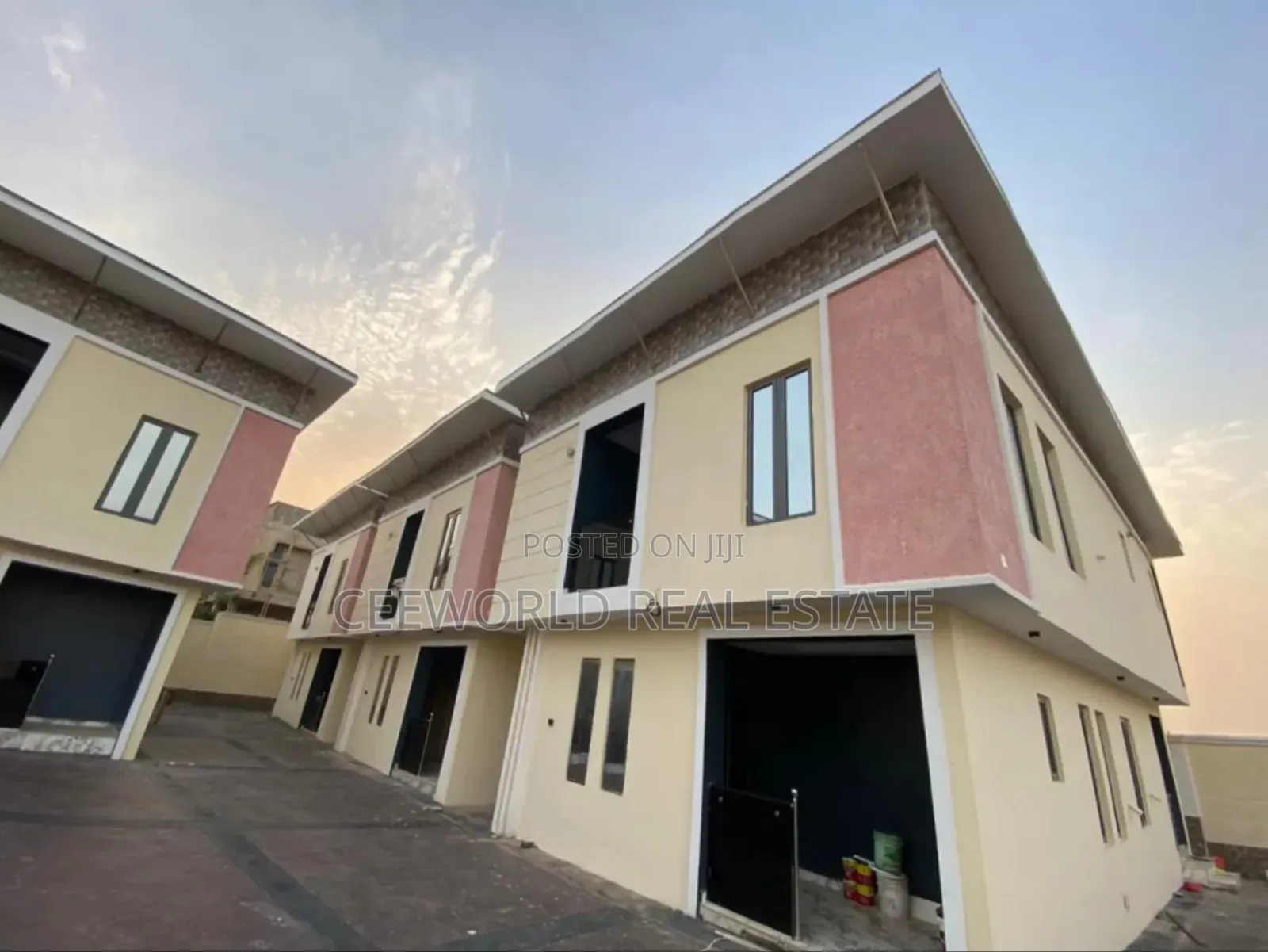 4bdrm Duplex in Iyana Adeoyo Gra, Rind Road for sale