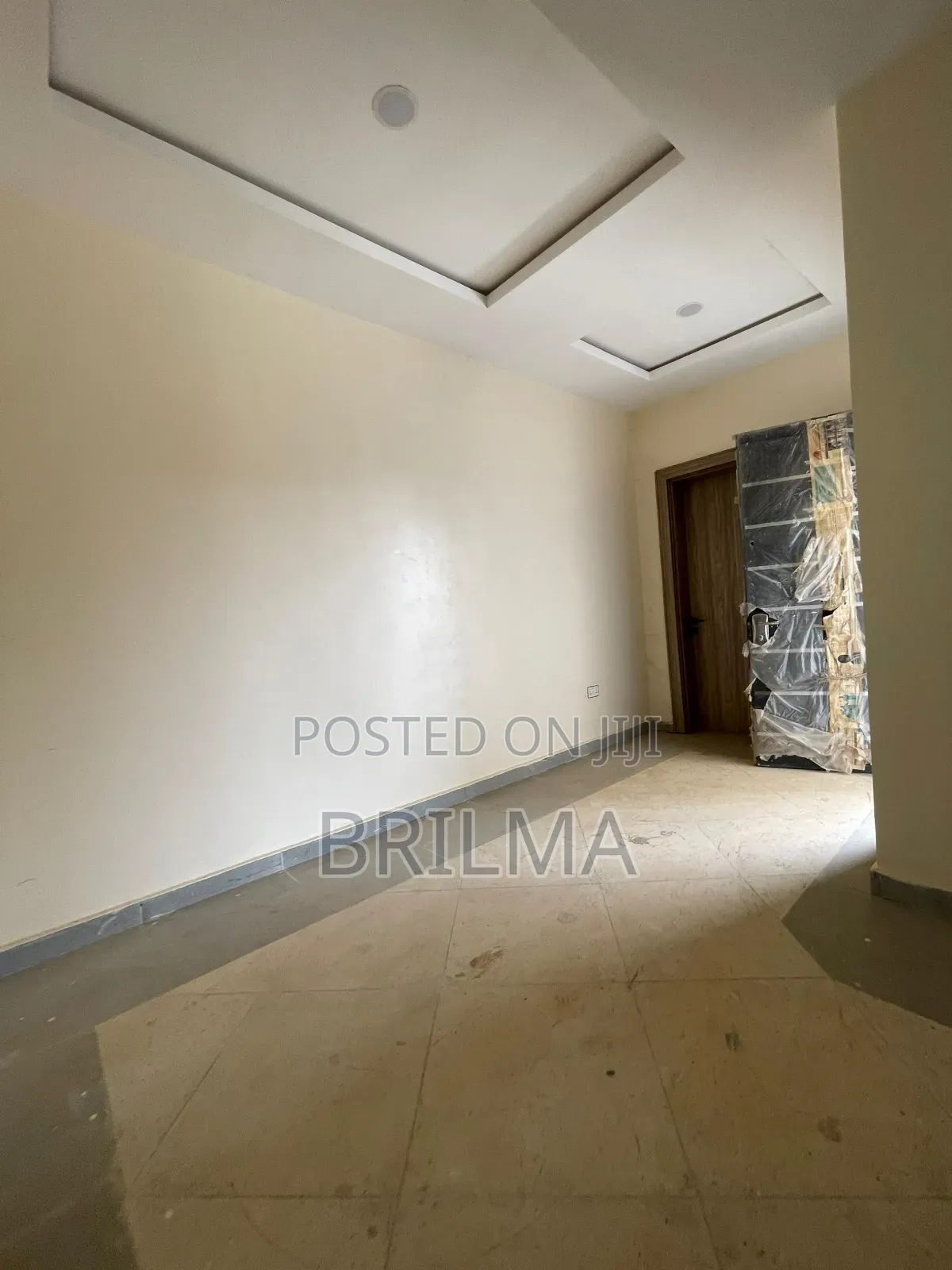 4bdrm Duplex in Life Camp for sale