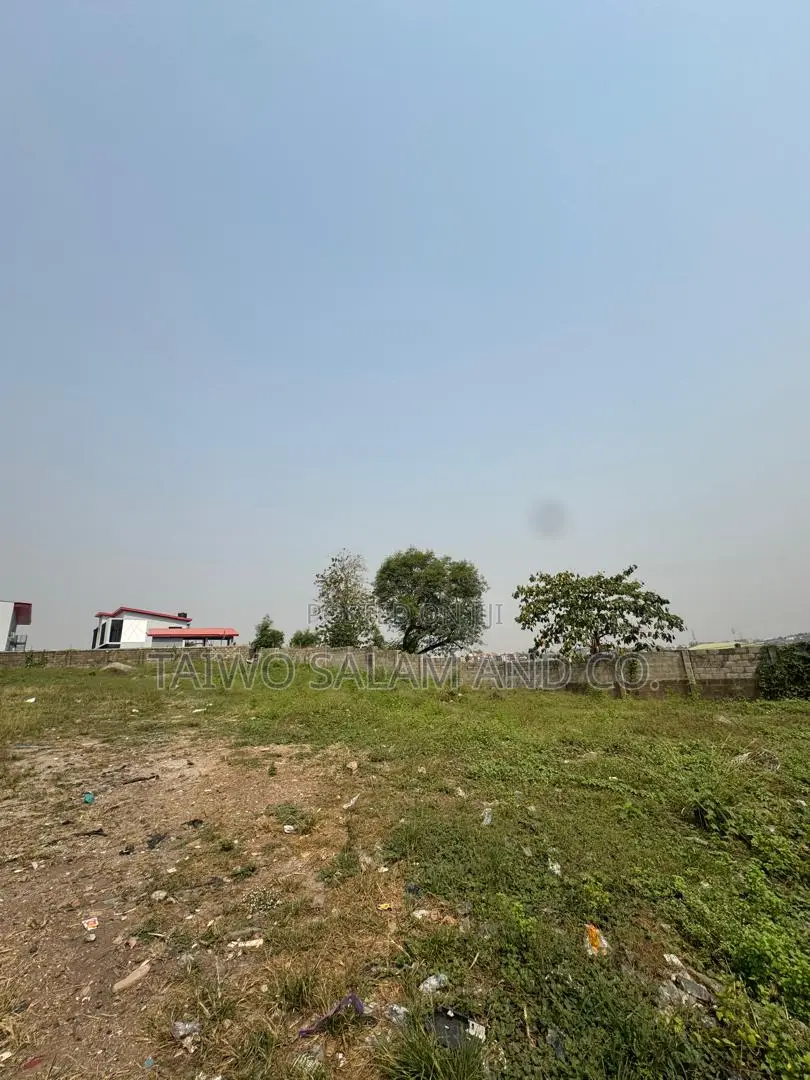 2016sqm Commercial Land