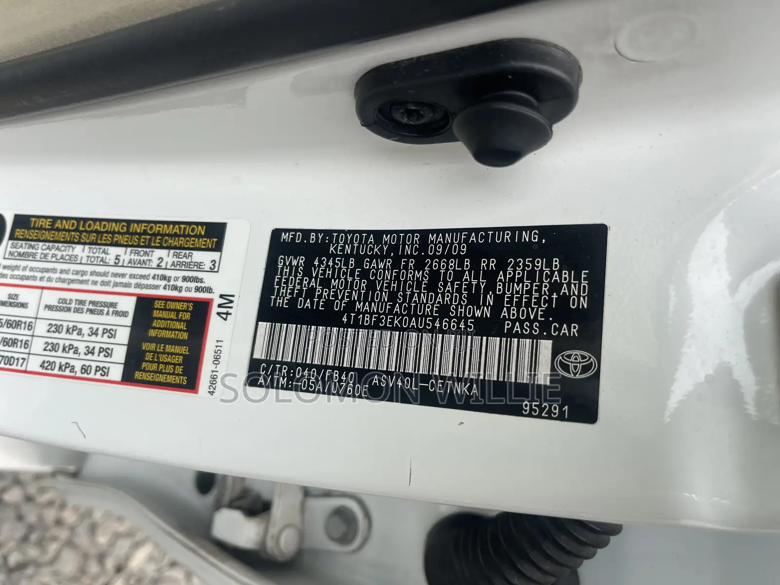 Toyota Camry Base 4dr Sedan (2.5L 4cyl 6M) 2010 White