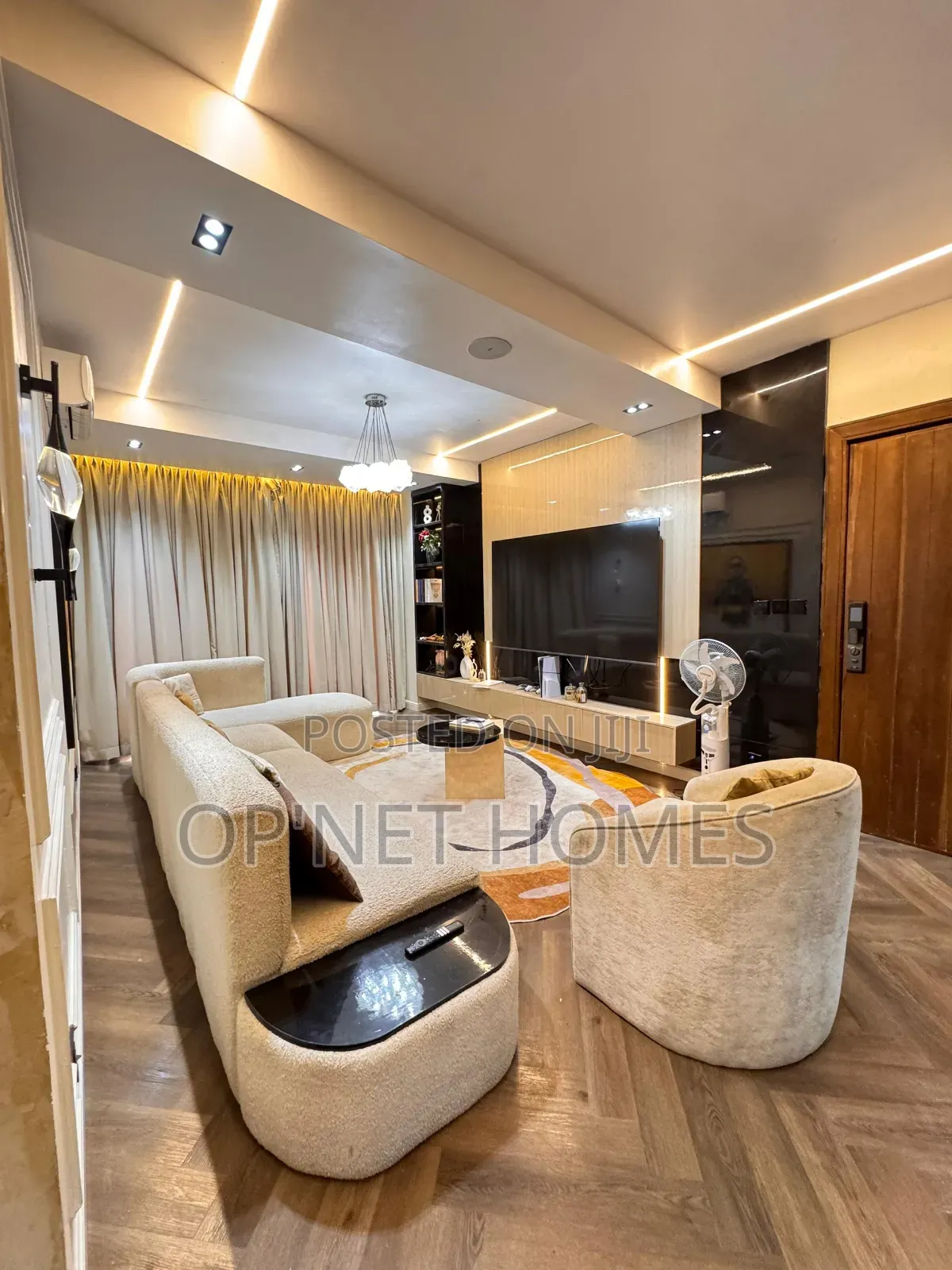 Furnished 3bdrm Apartment in Lekki Expressway for sale