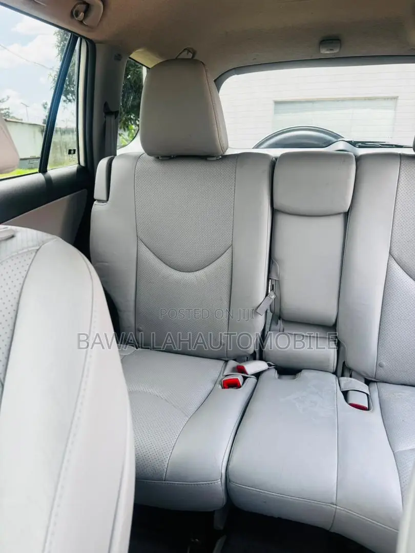 Toyota RAV4 2.5 Limited 4x4 2012 White