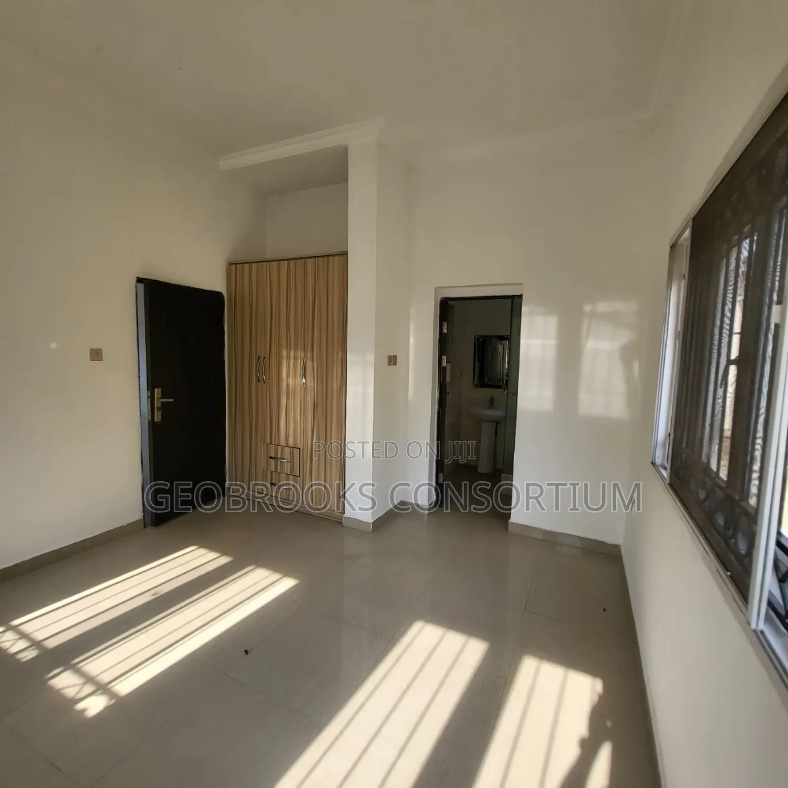4bdrm Duplex in Kolapo Ishola Gra, Akobo for sale