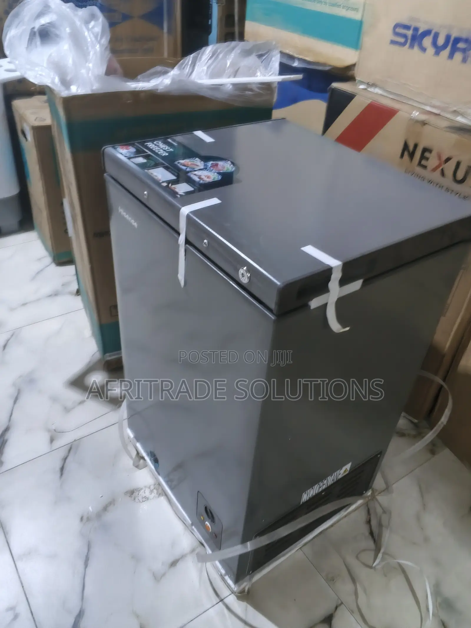 Hisense 95l Deep Freezer – Adjustable Thermostat