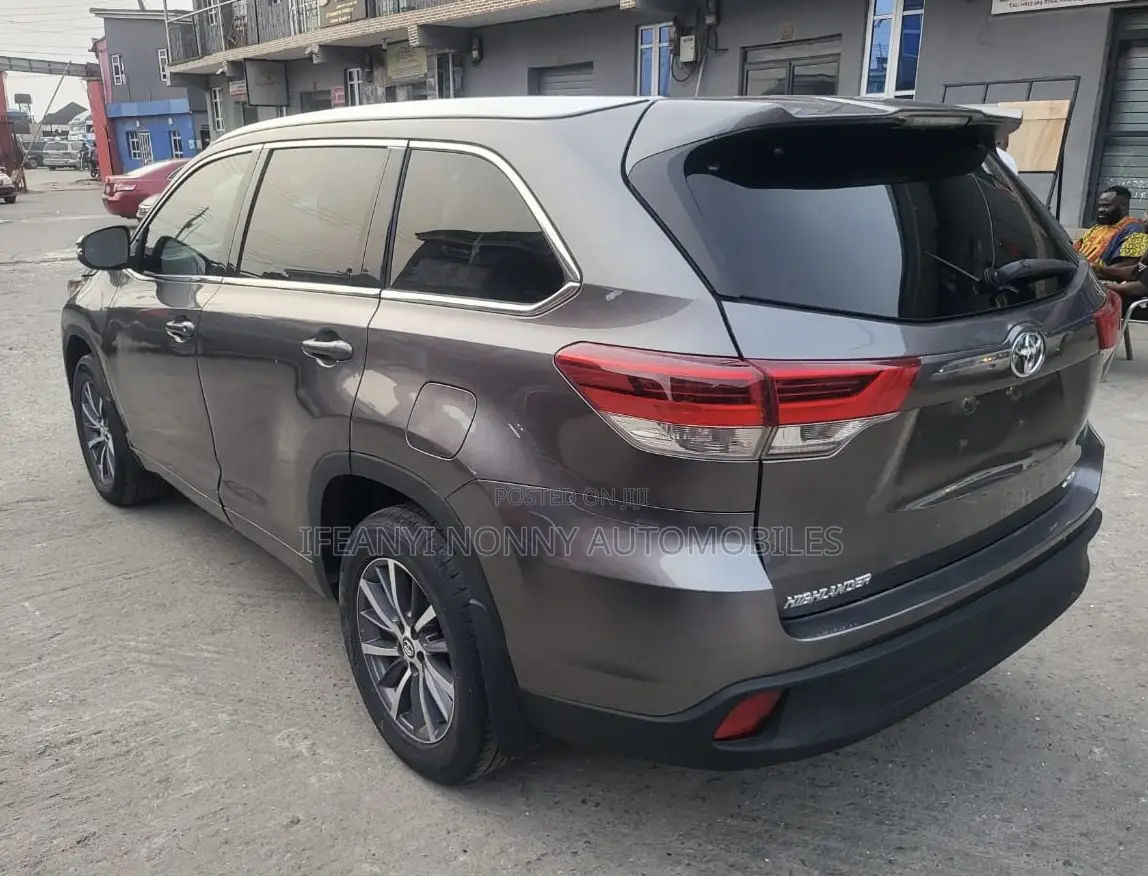 Toyota Highlander 2016 Gray