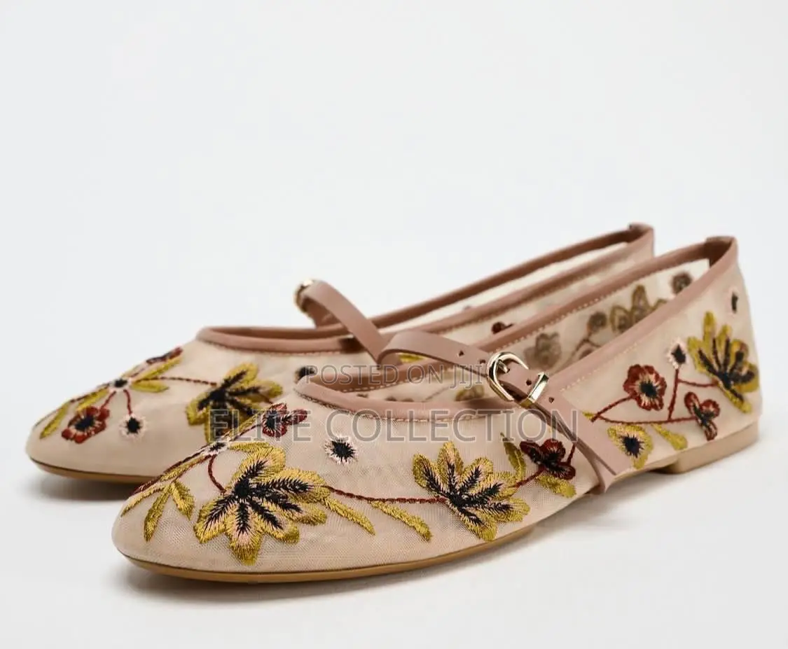 *Zara Floral Mesh Flat* Displayed Color Only. 37 -42