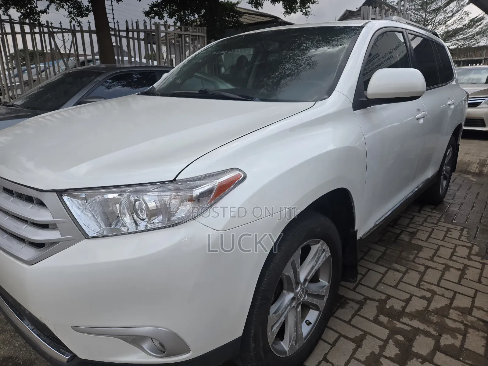 Toyota Highlander Limited 3.5l 4WD 2013 White