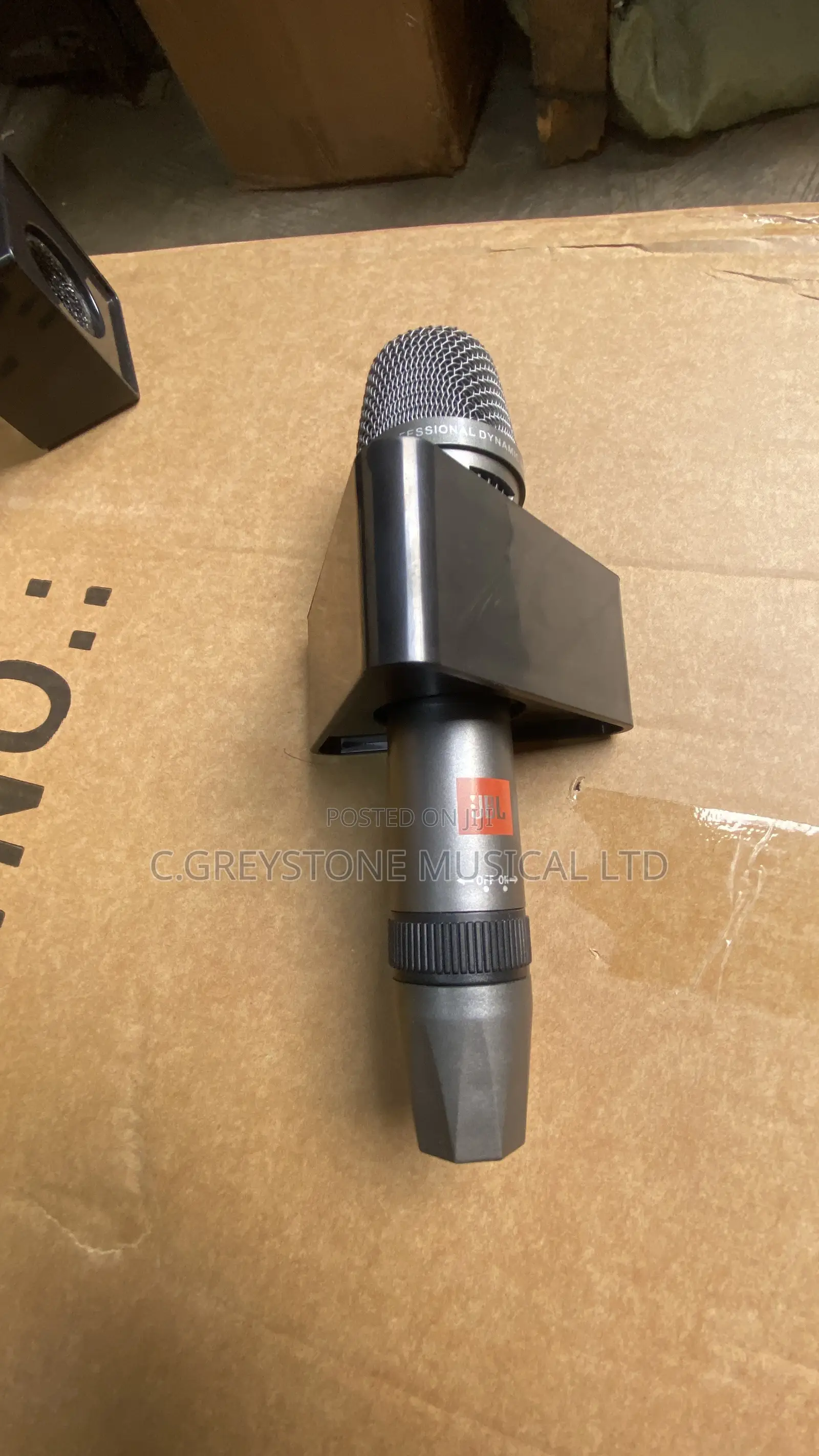 Mic Flog Box for Tv Shows