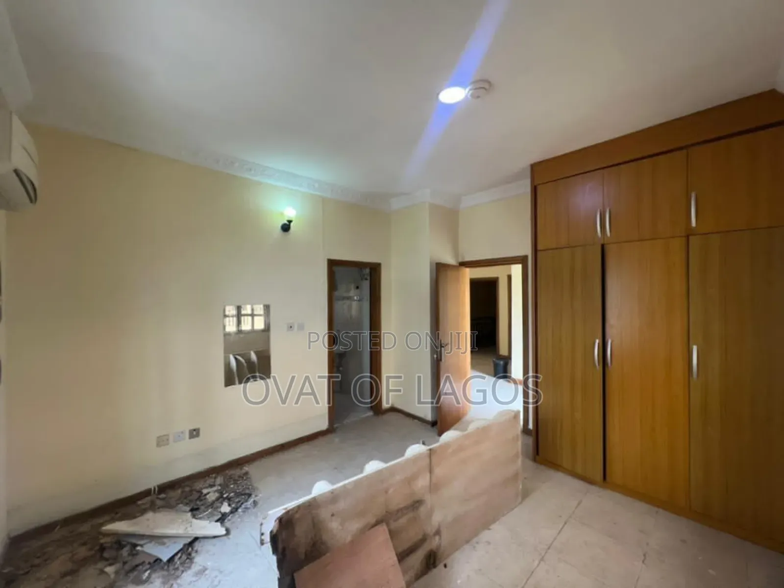 5bdrm Duplex in Lekki Phase 1 for sale