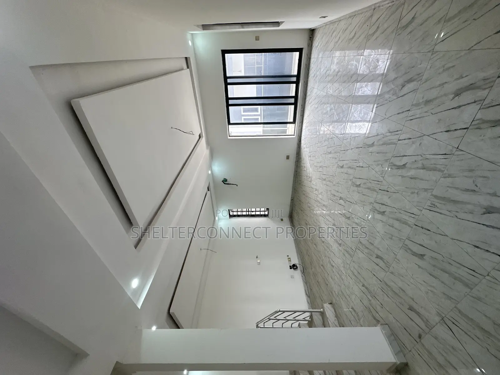 4bdrm Townhouse/Terrace in Ikate for sale